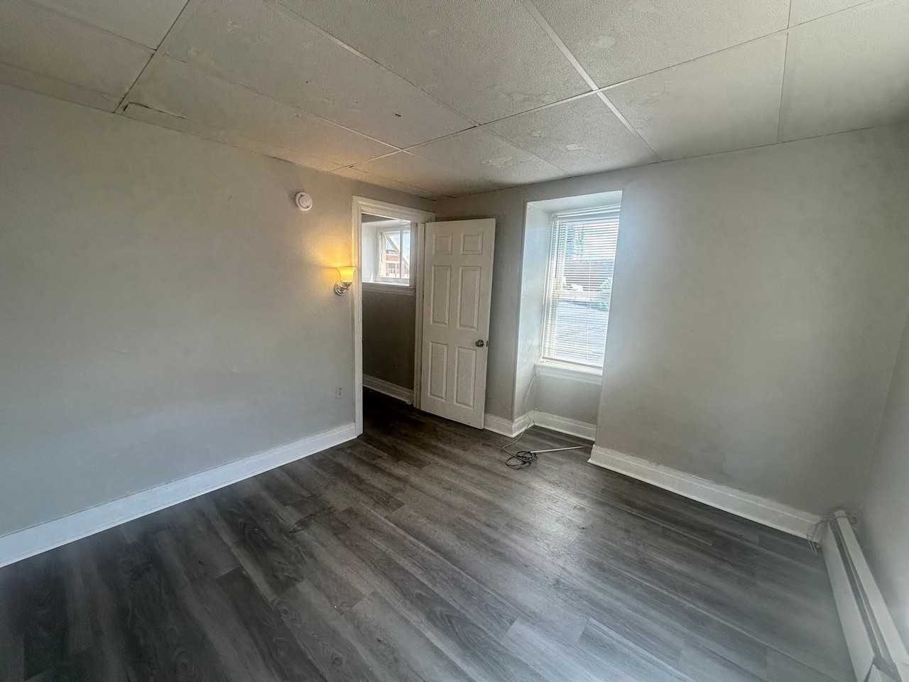 818 Church St - Photo 5 of 26