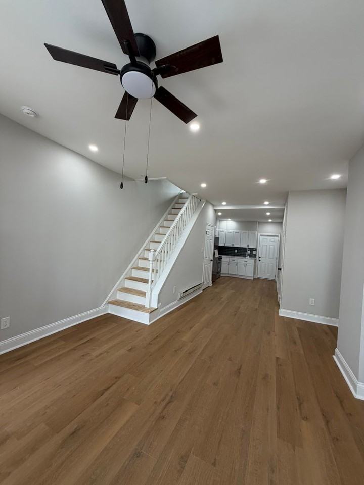 1427 S Etting St - Photo 2 of 11