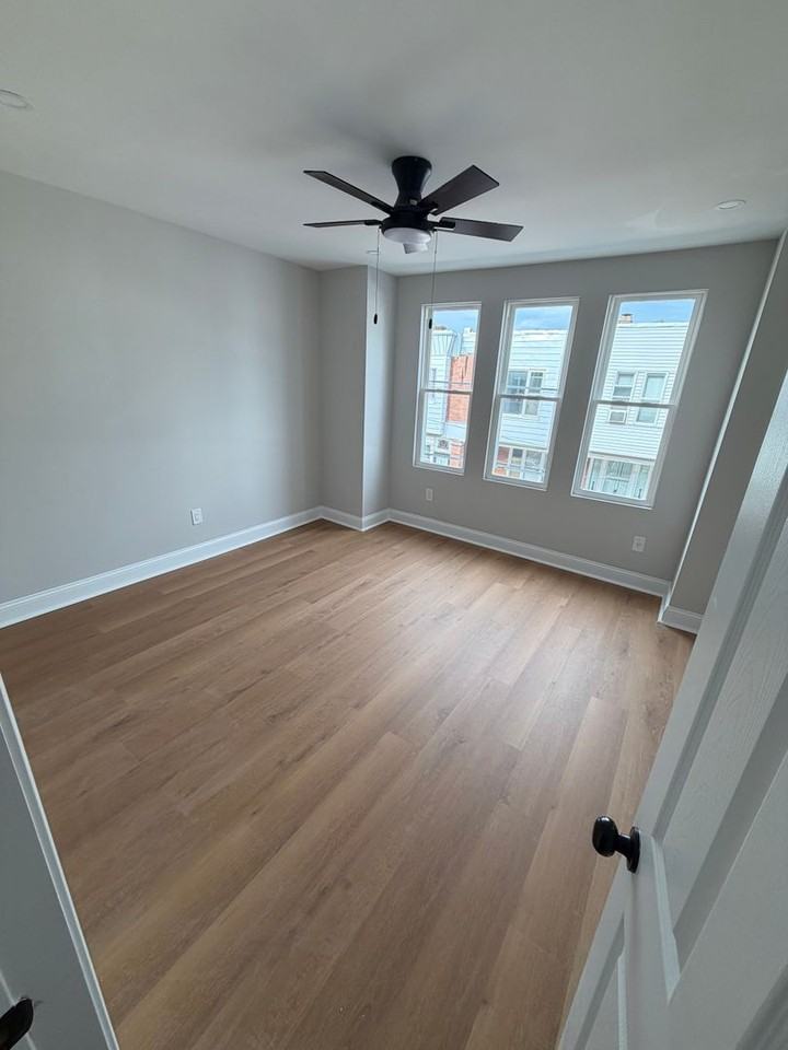 1427 S Etting St - Photo 6 of 11
