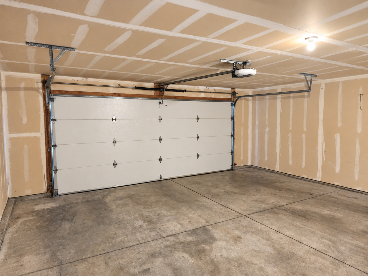 3 Bedroom Vineyard Townhome Near UVU - Photo 7 of 9