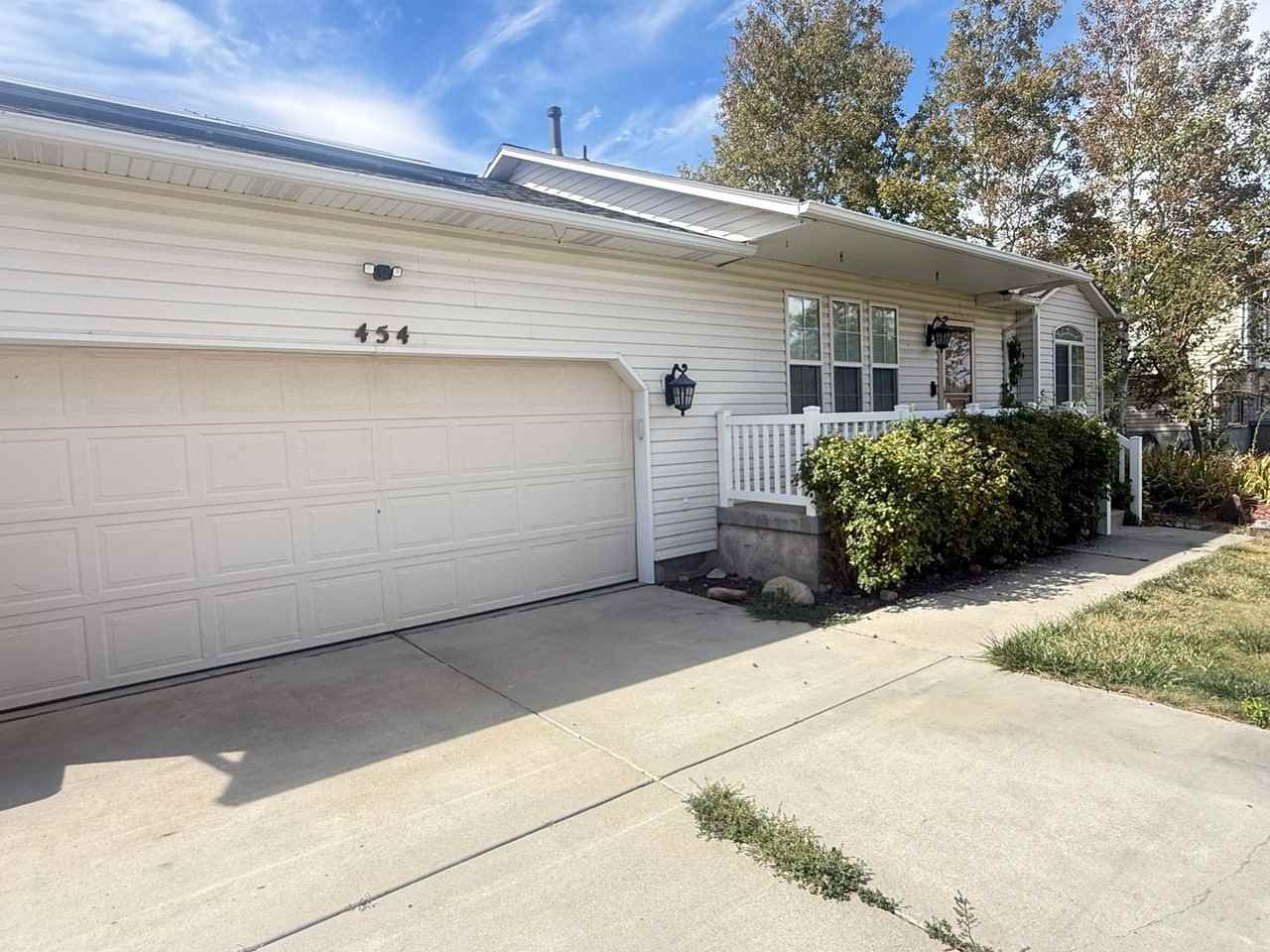 454 S 980 W - Photo 2 of 22