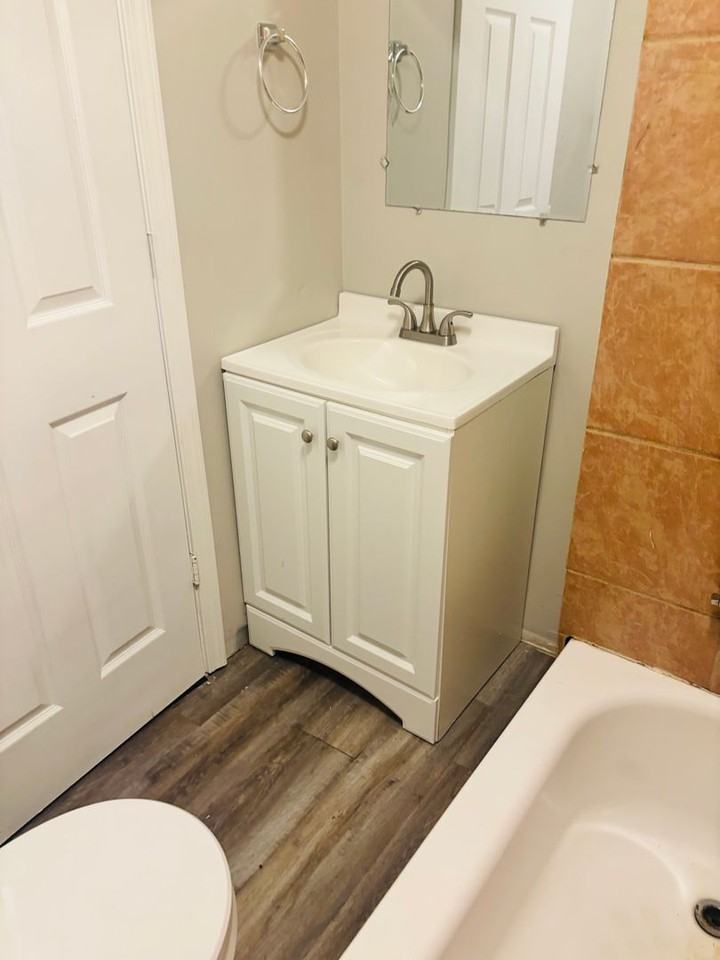 684 Heather Ln - Photo 3 of 11
