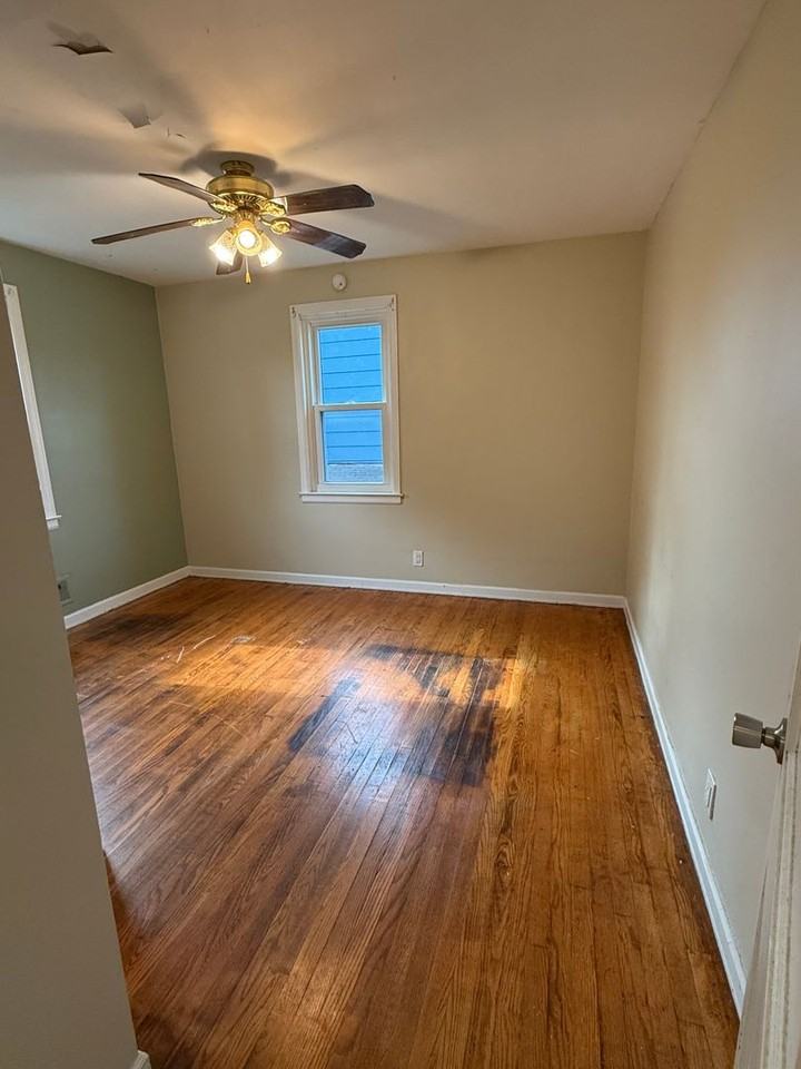 1006 Willey St - Photo 7 of 14