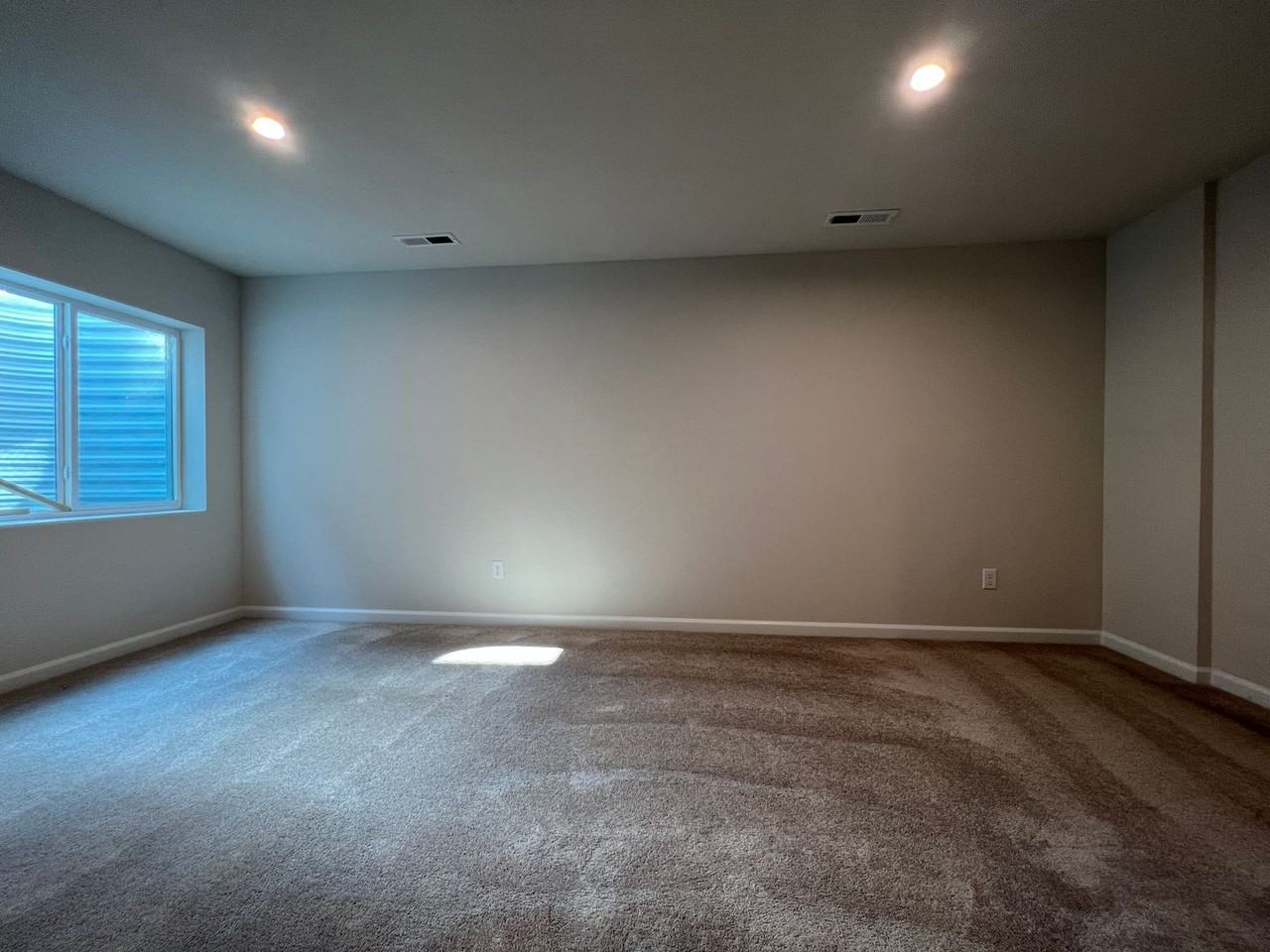225 Stonehurst Dr - Photo 7 of 25