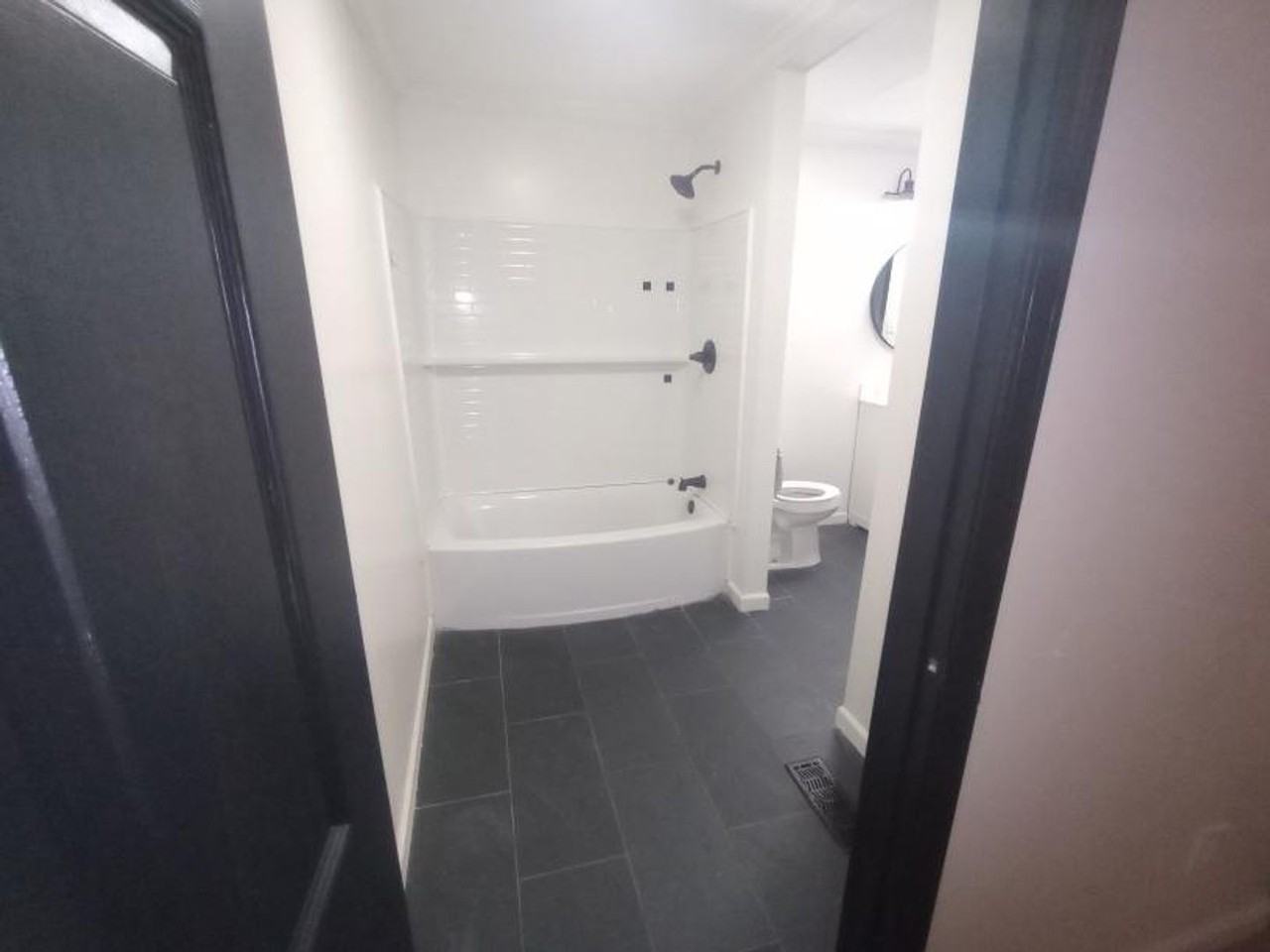 350 Westside Dr - Photo 3 of 10