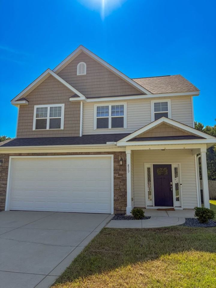 829 Bellingham Way - Photo 3 of 31