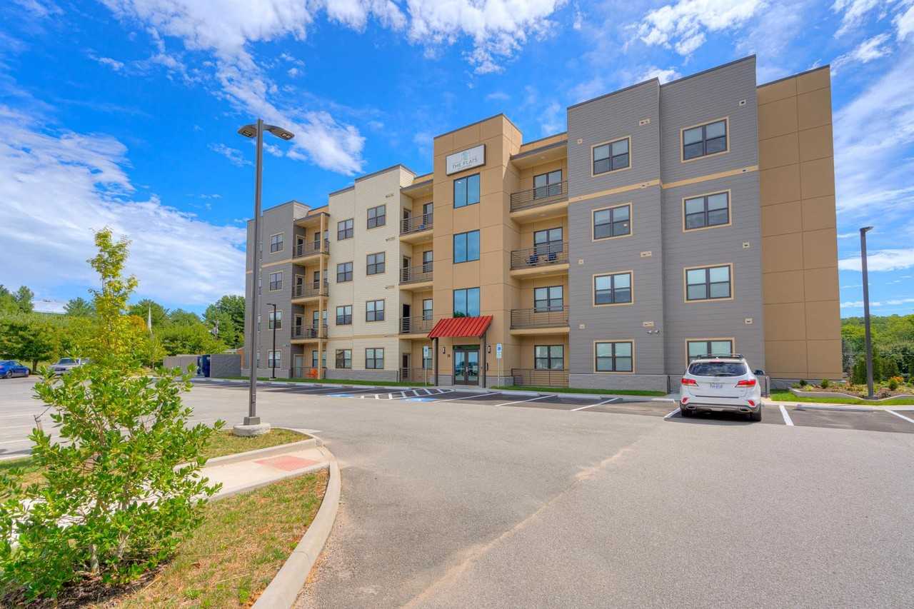 The Flats At Uptown - Photo 5 of 50