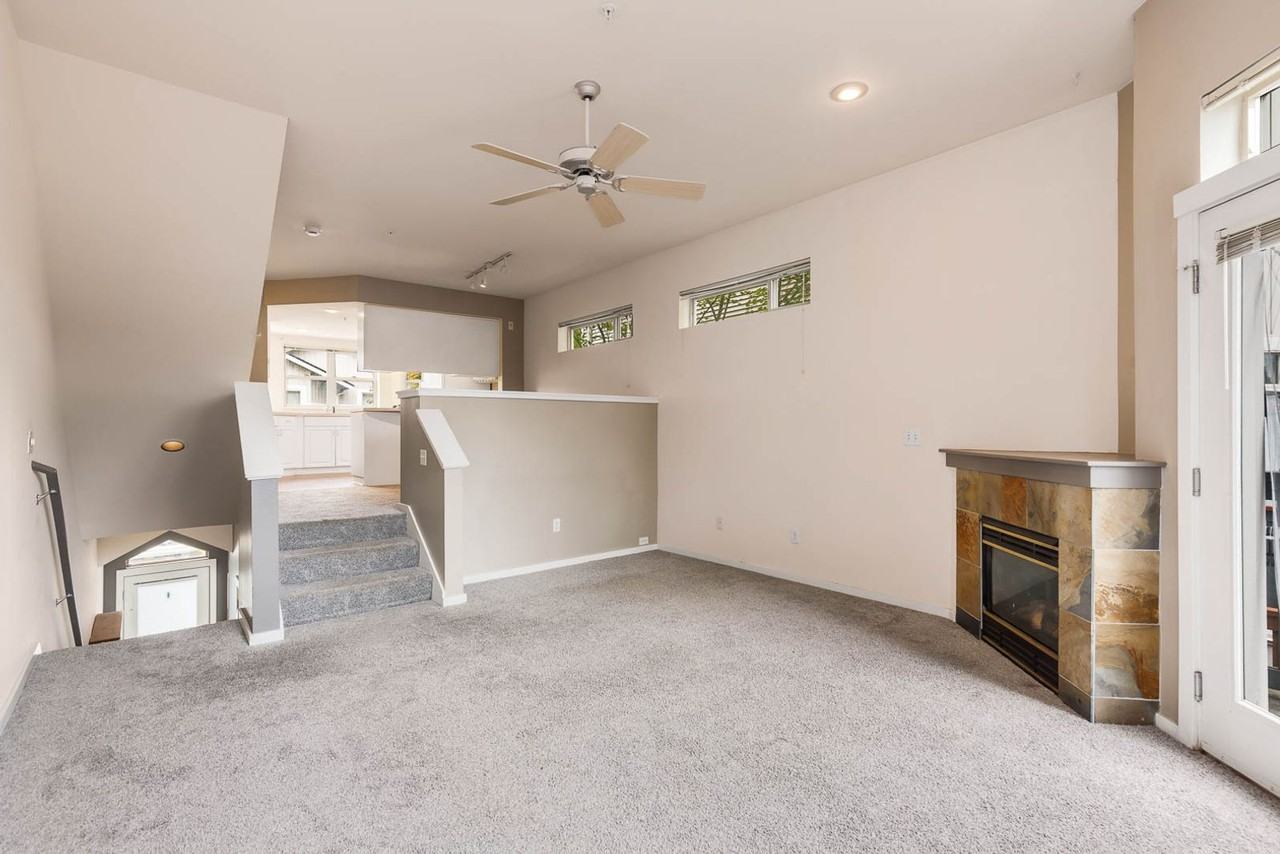 11560 Stone Ave N - Photo 3 of 18
