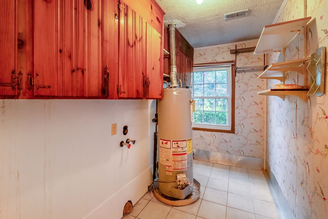 4226 Hiddenbrook Dr - Photo 4 of 48