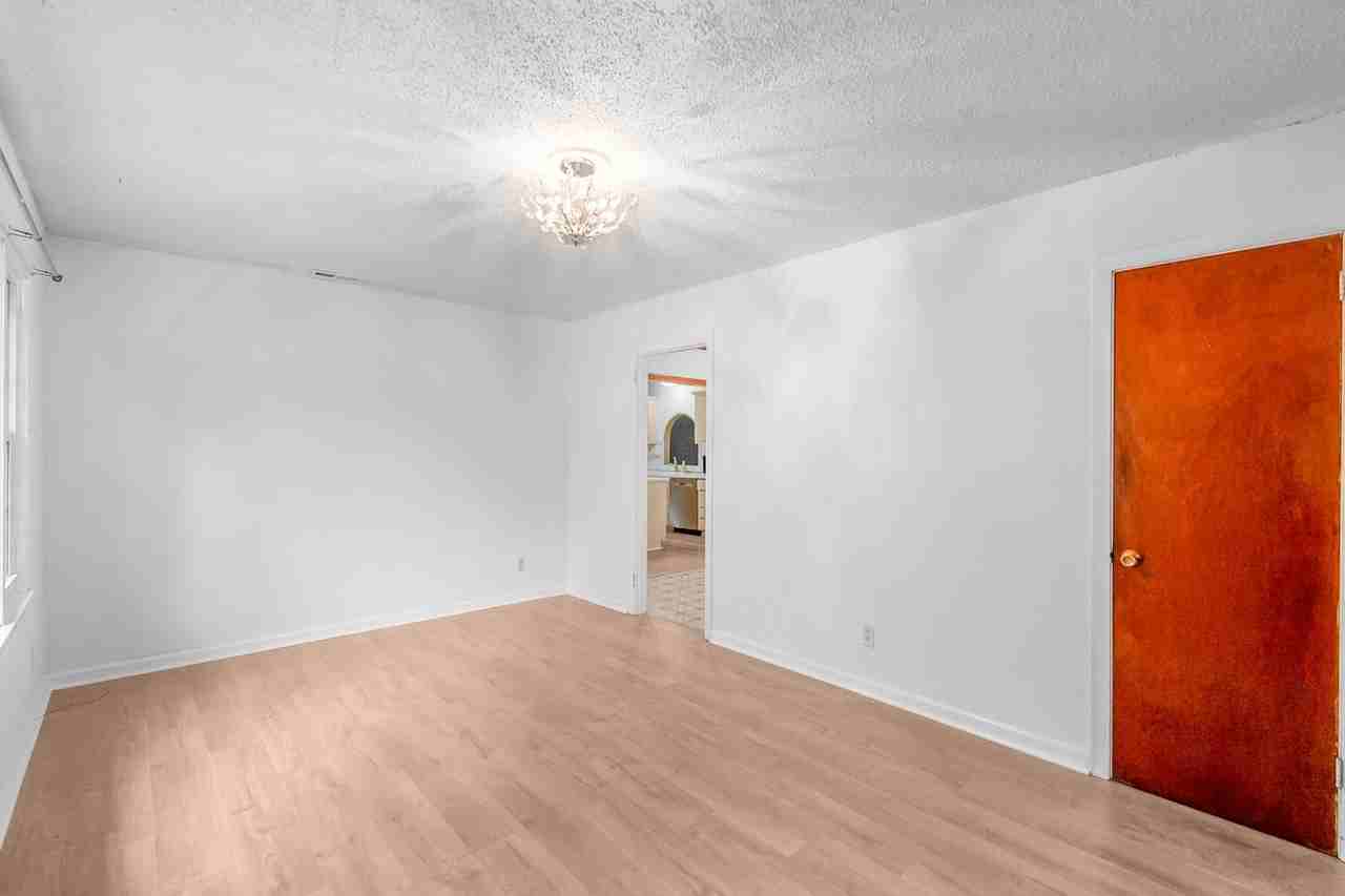 4226 Hiddenbrook Dr - Photo 6 of 48
