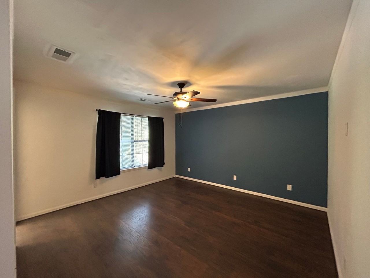 66 Hidden Lake Ct - Photo 2 of 20