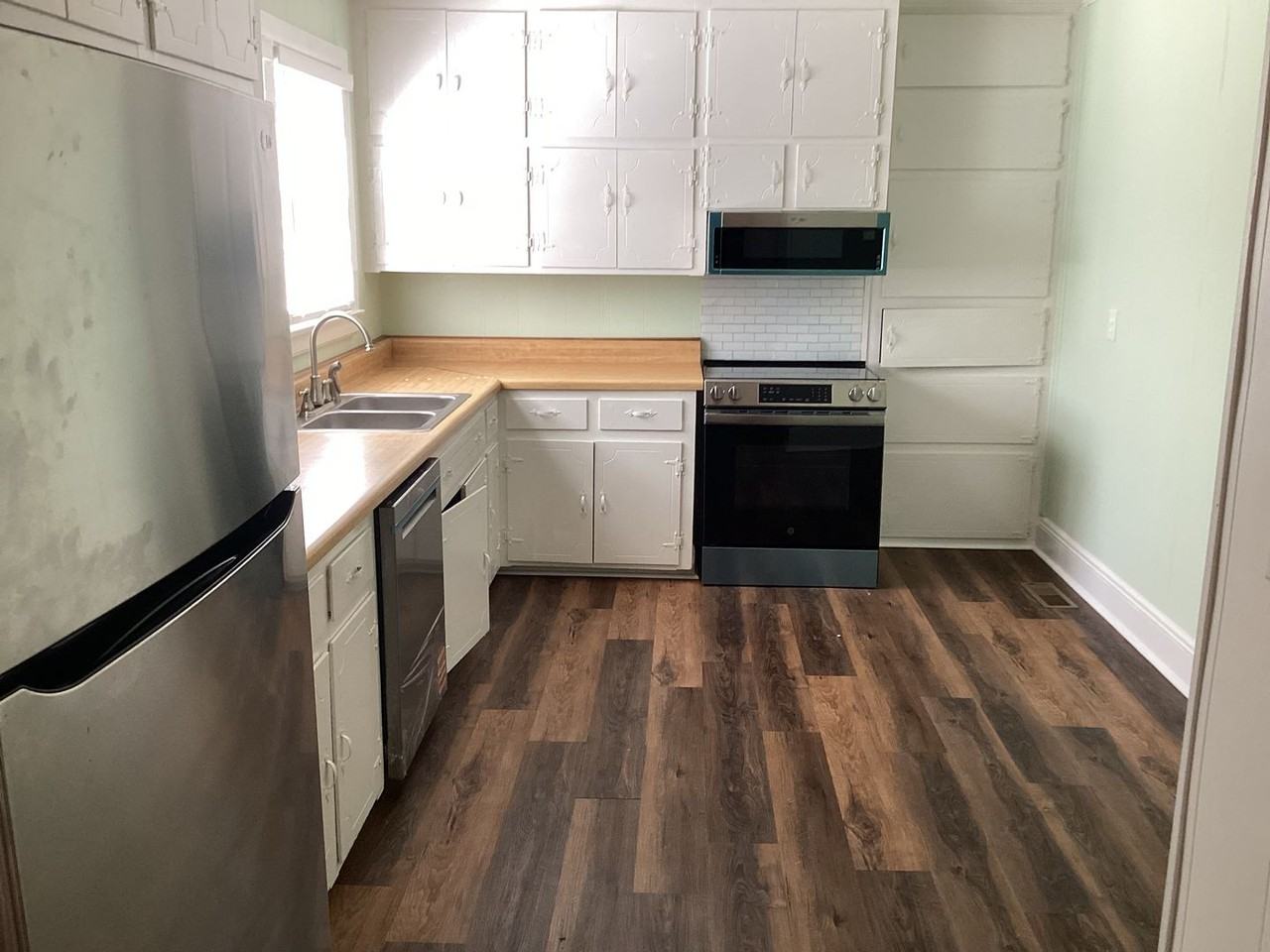 711 Nuckolls St - Photo 3 of 12