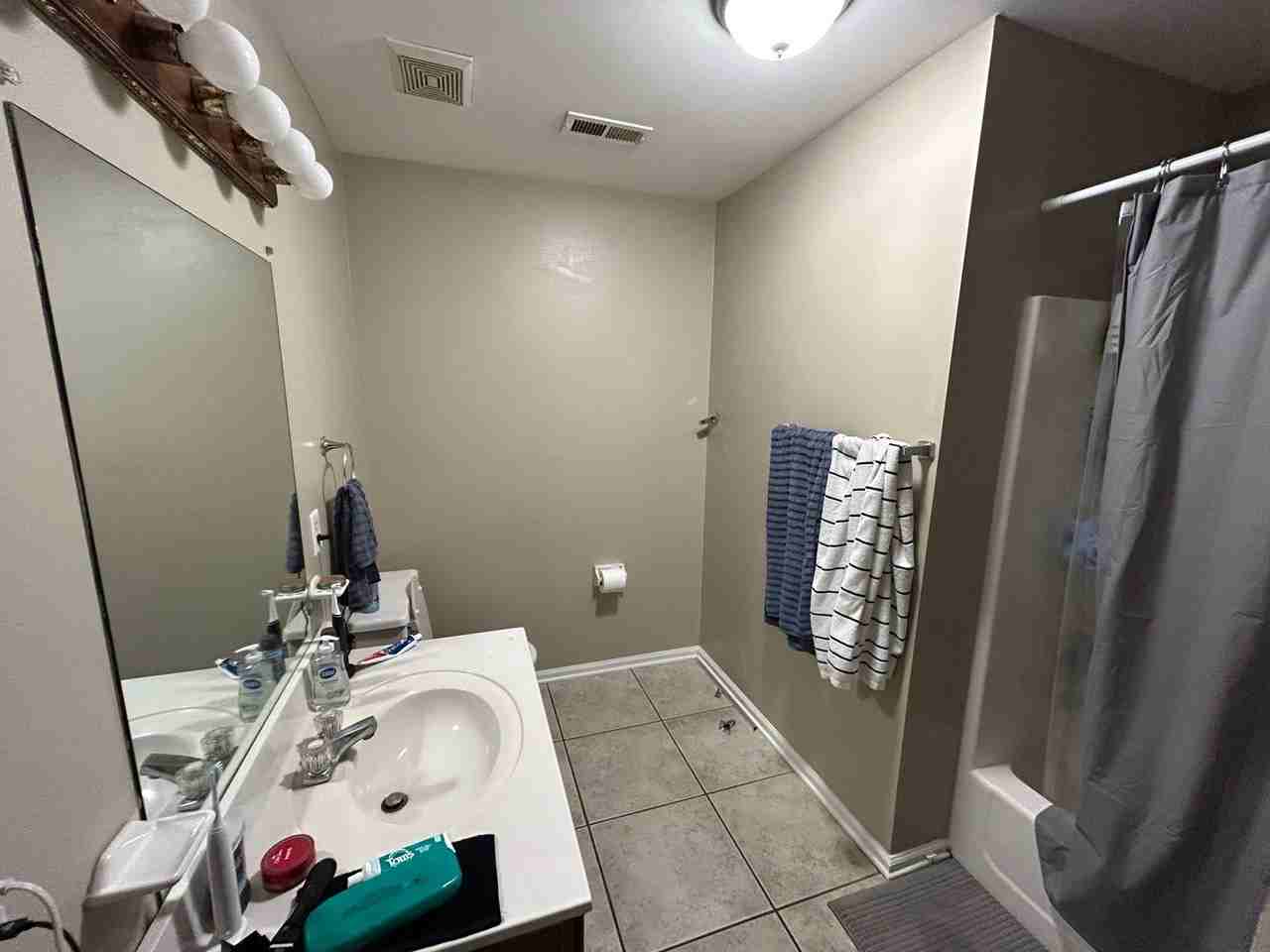 205 Waller Ave #B - Photo 5 of 9