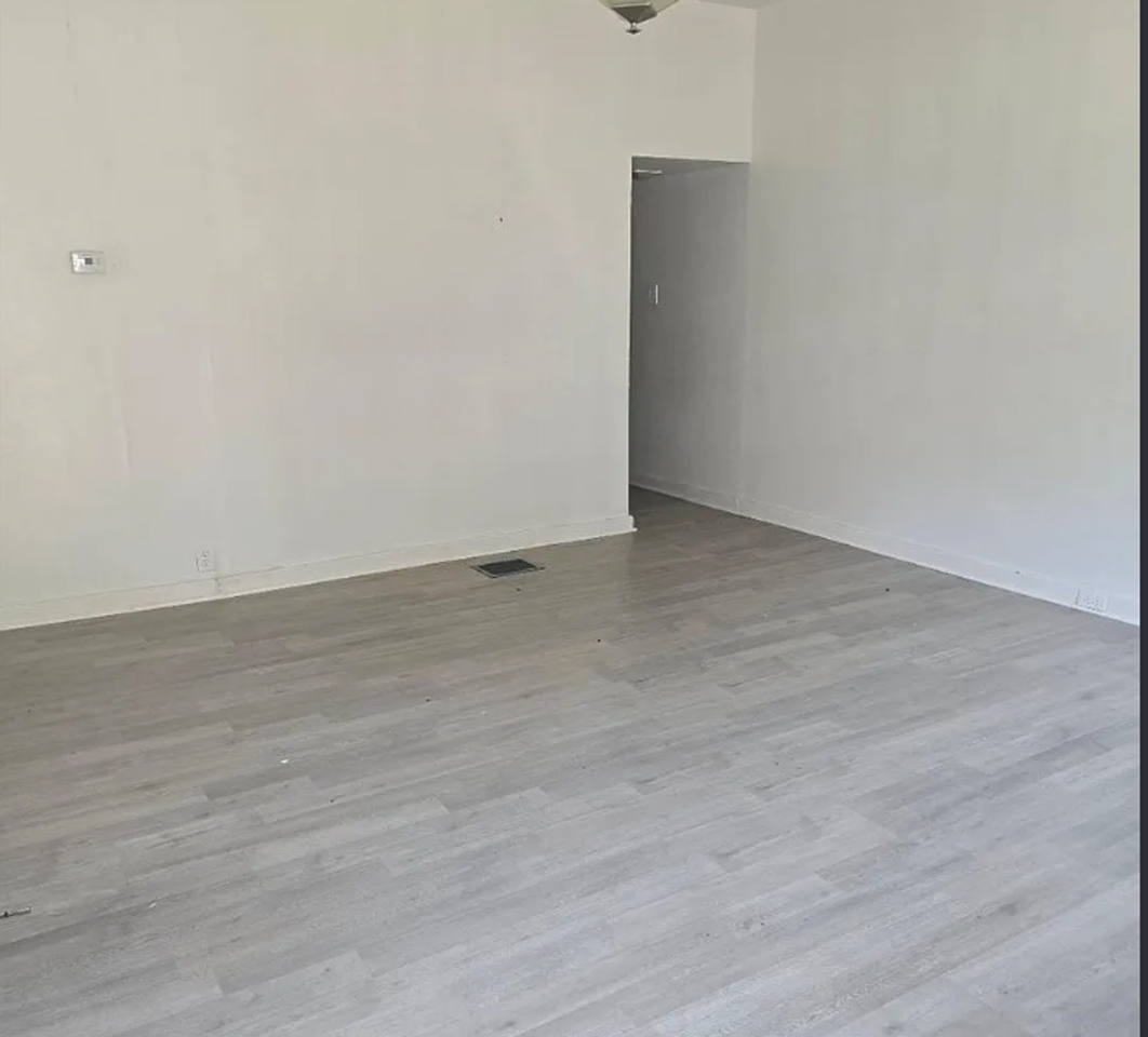 3015 Hartman St - Photo 3 of 9