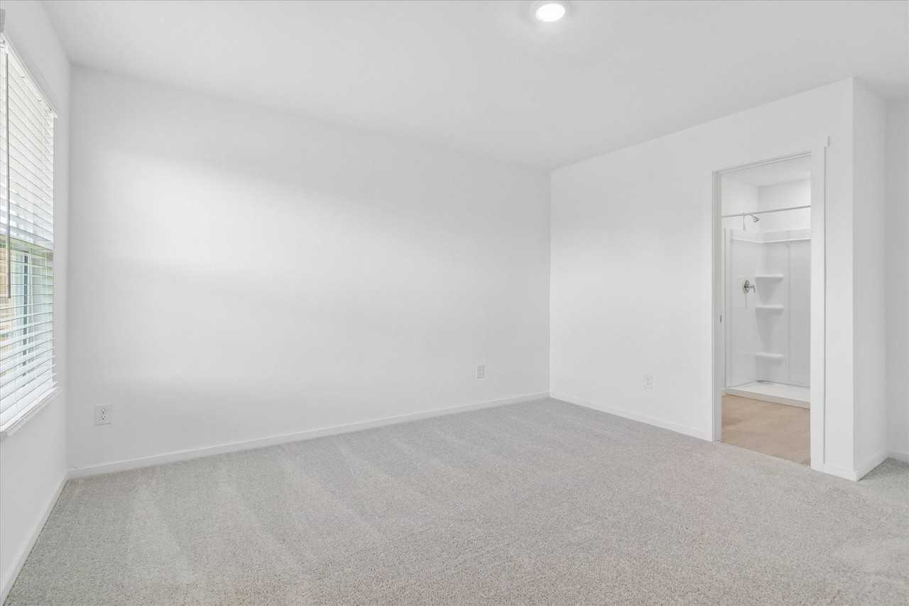 2532 Farrier Ln - Photo 6 of 15