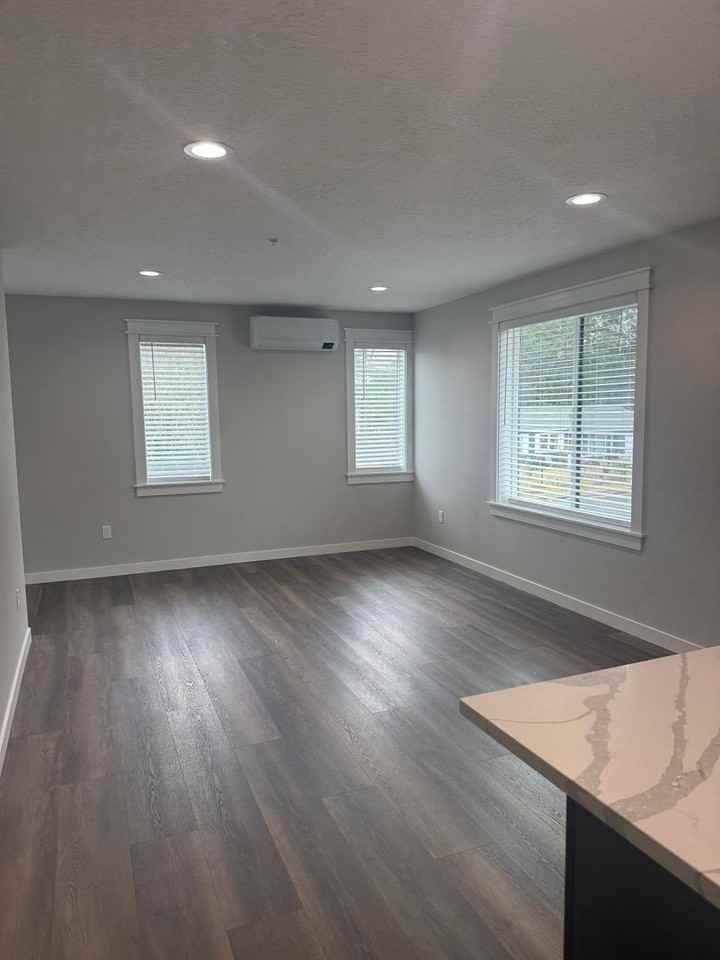 Marino 4-Plex - Photo 3 of 33