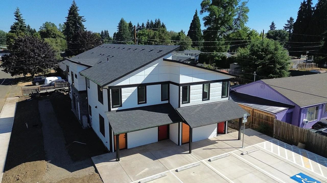 Marino 4-Plex - Photo 4 of 33
