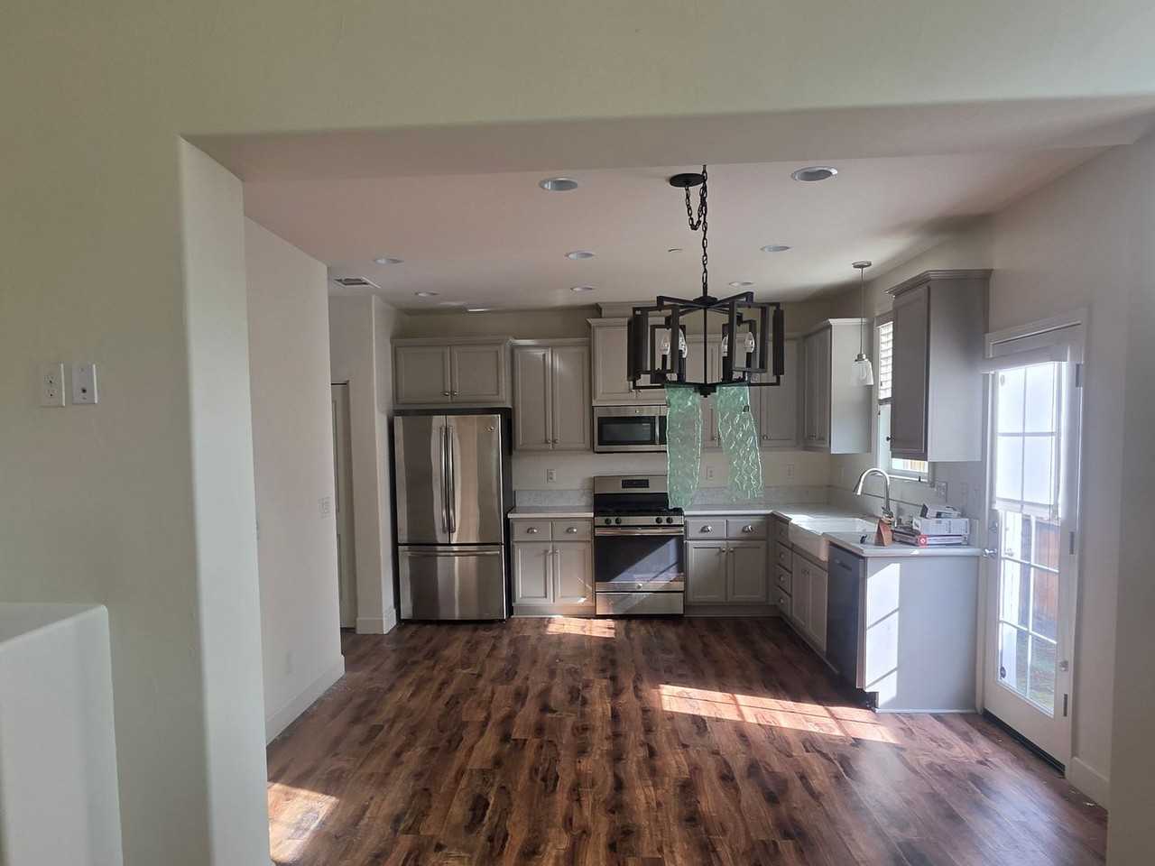 1256 Lavande Dr - Photo 2 of 18