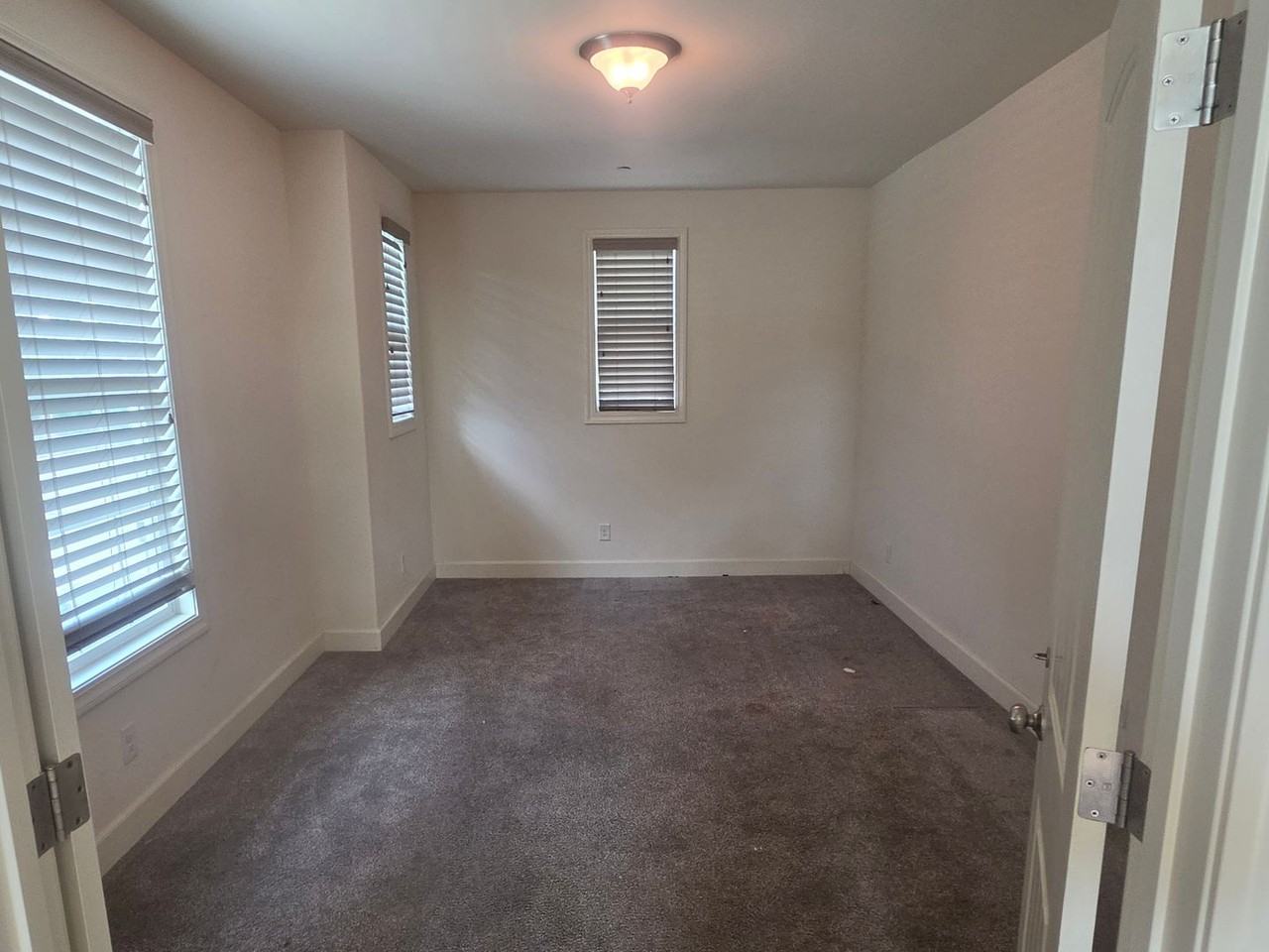 1256 Lavande Dr - Photo 5 of 18