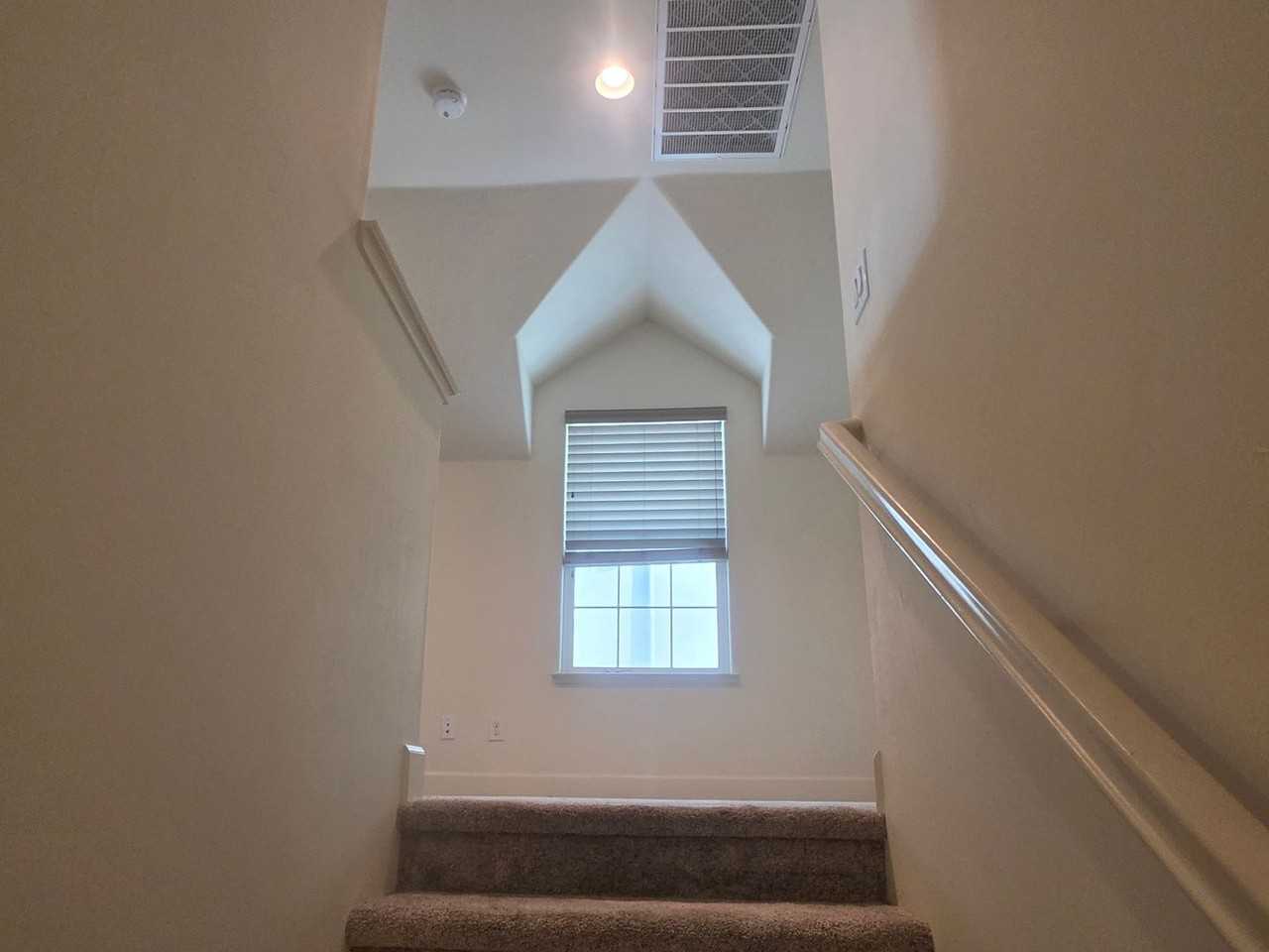1256 Lavande Dr - Photo 6 of 18