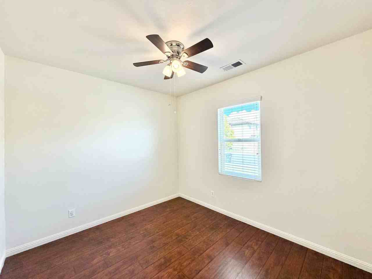 33205 Gypsum St - Photo 3 of 32