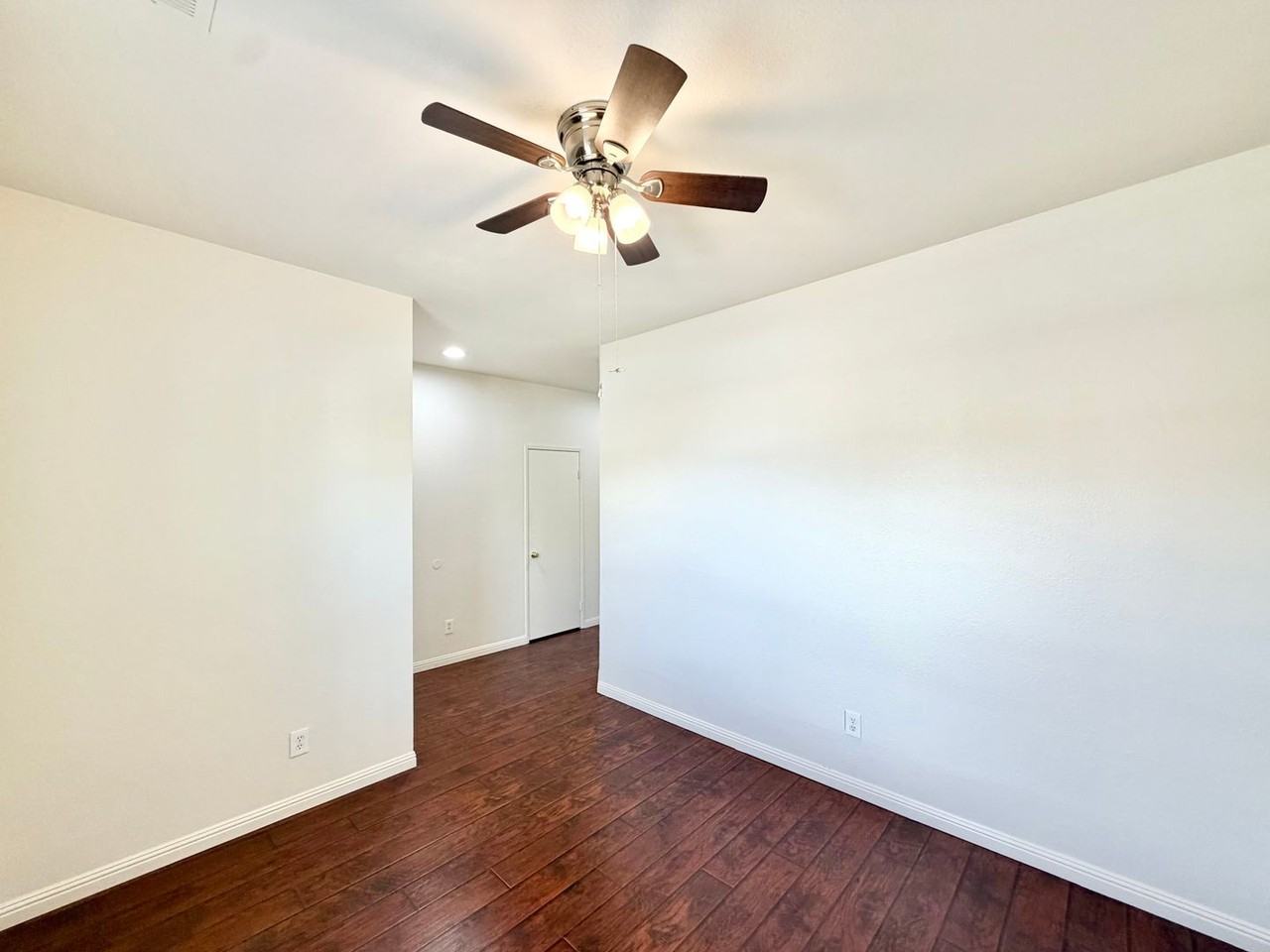 33205 Gypsum St - Photo 4 of 32