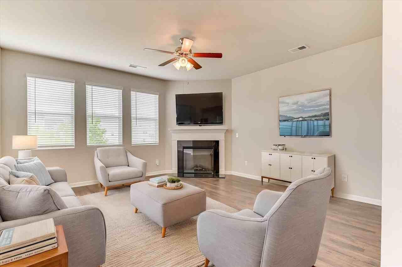 462 Furlough Dr - Photo 6 of 50