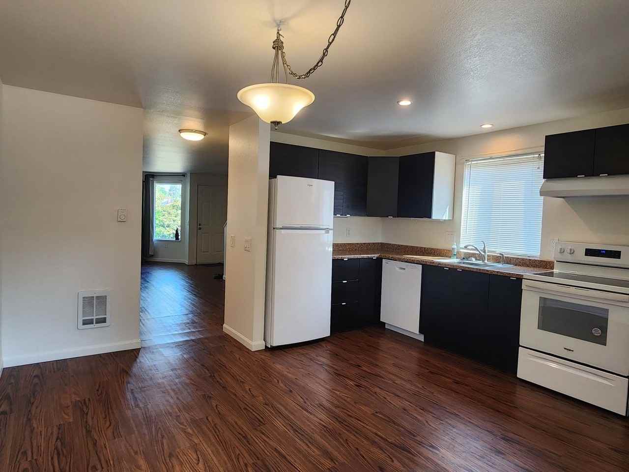 651 North St #A - Photo 2 of 16