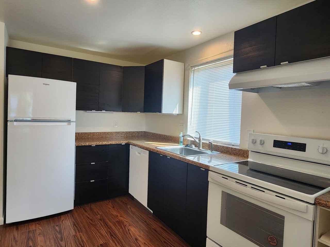 651 North St #A - Photo 3 of 16