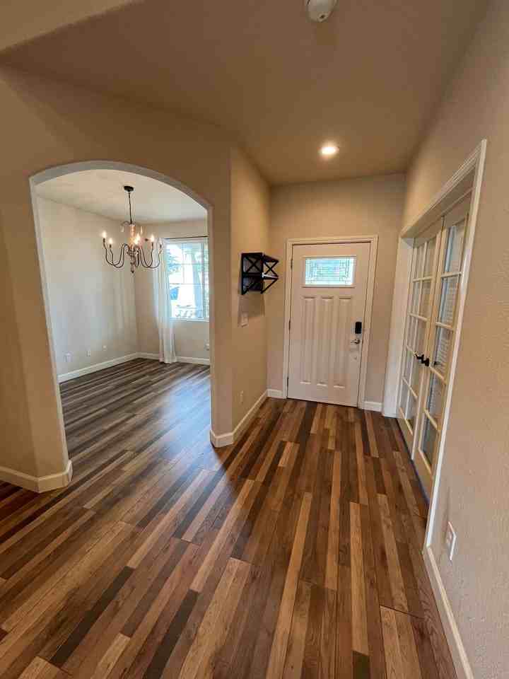 2287 W Wall Ct - Photo 2 of 19
