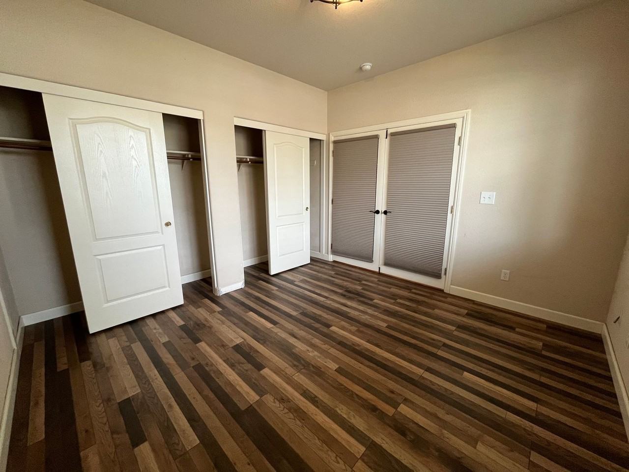 2287 W Wall Ct - Photo 4 of 19