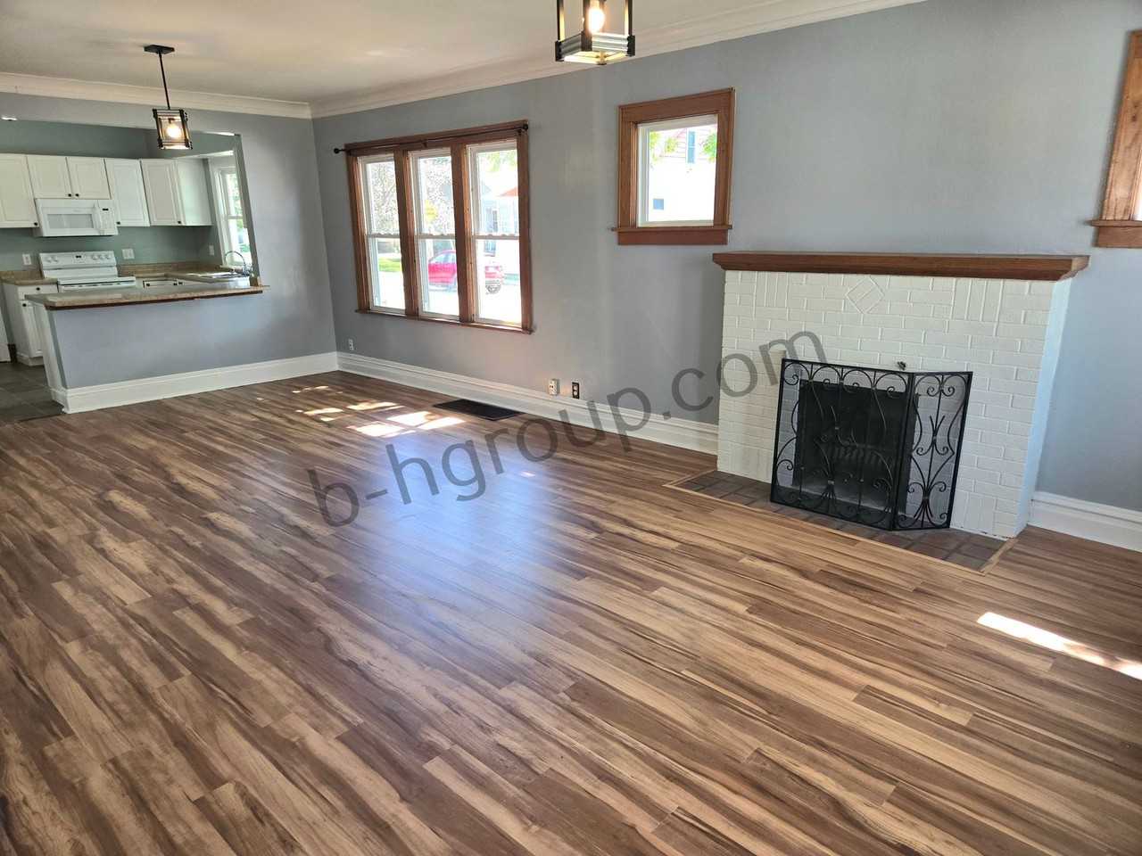 7029 26th Ave - Photo 2 of 35