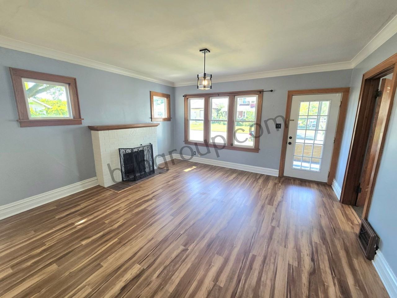 7029 26th Ave - Photo 6 of 35