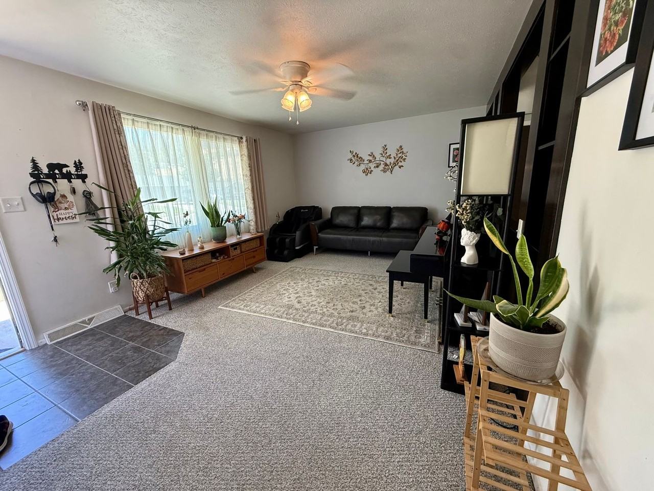 104 Saranac Dr - Photo 4 of 38