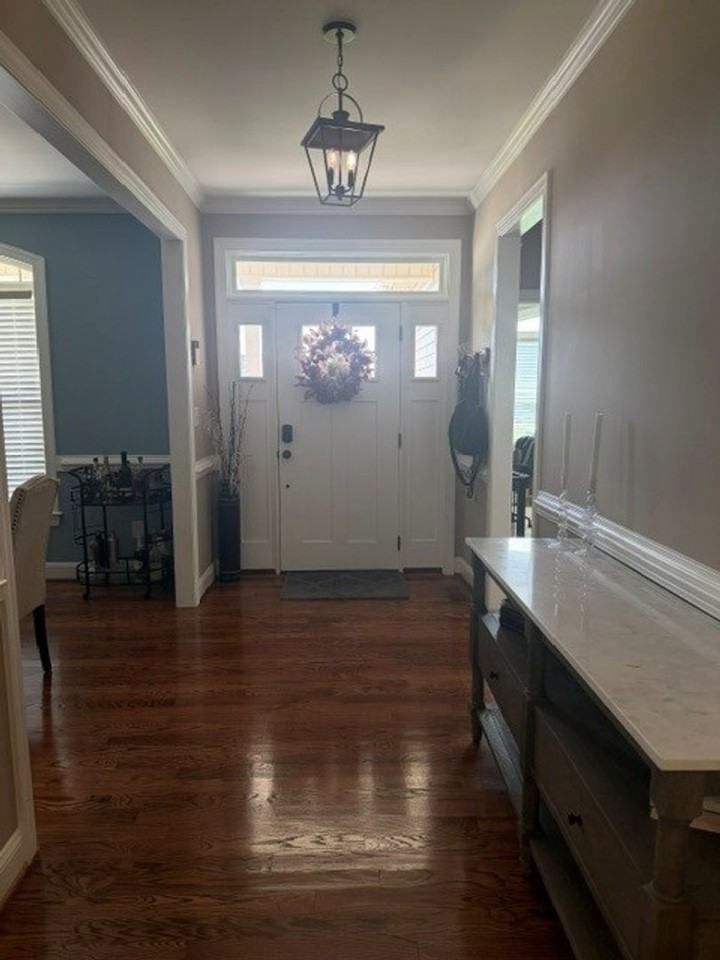 207 Waverly Dr - Photo 4 of 49