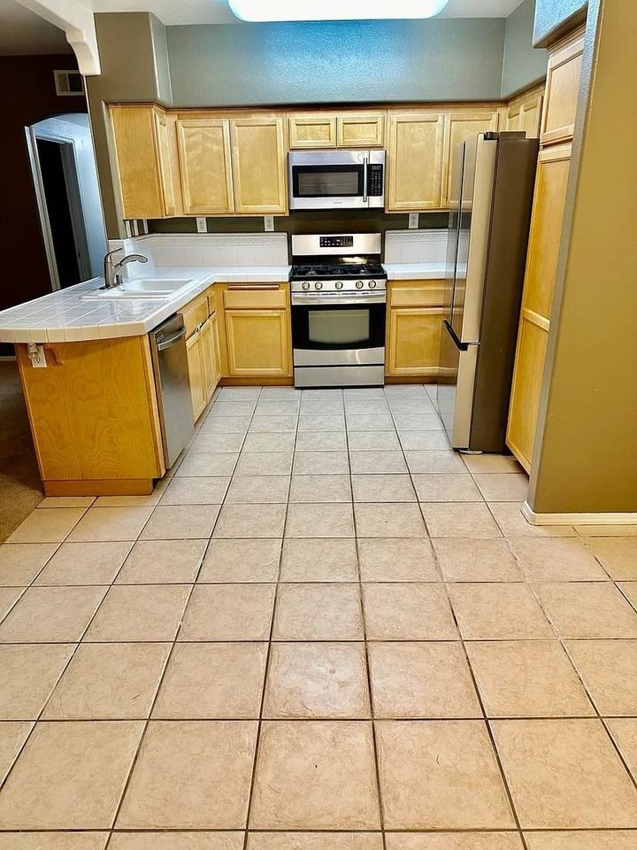 310 E Mccoy Ln #11G - Photo 4 of 14