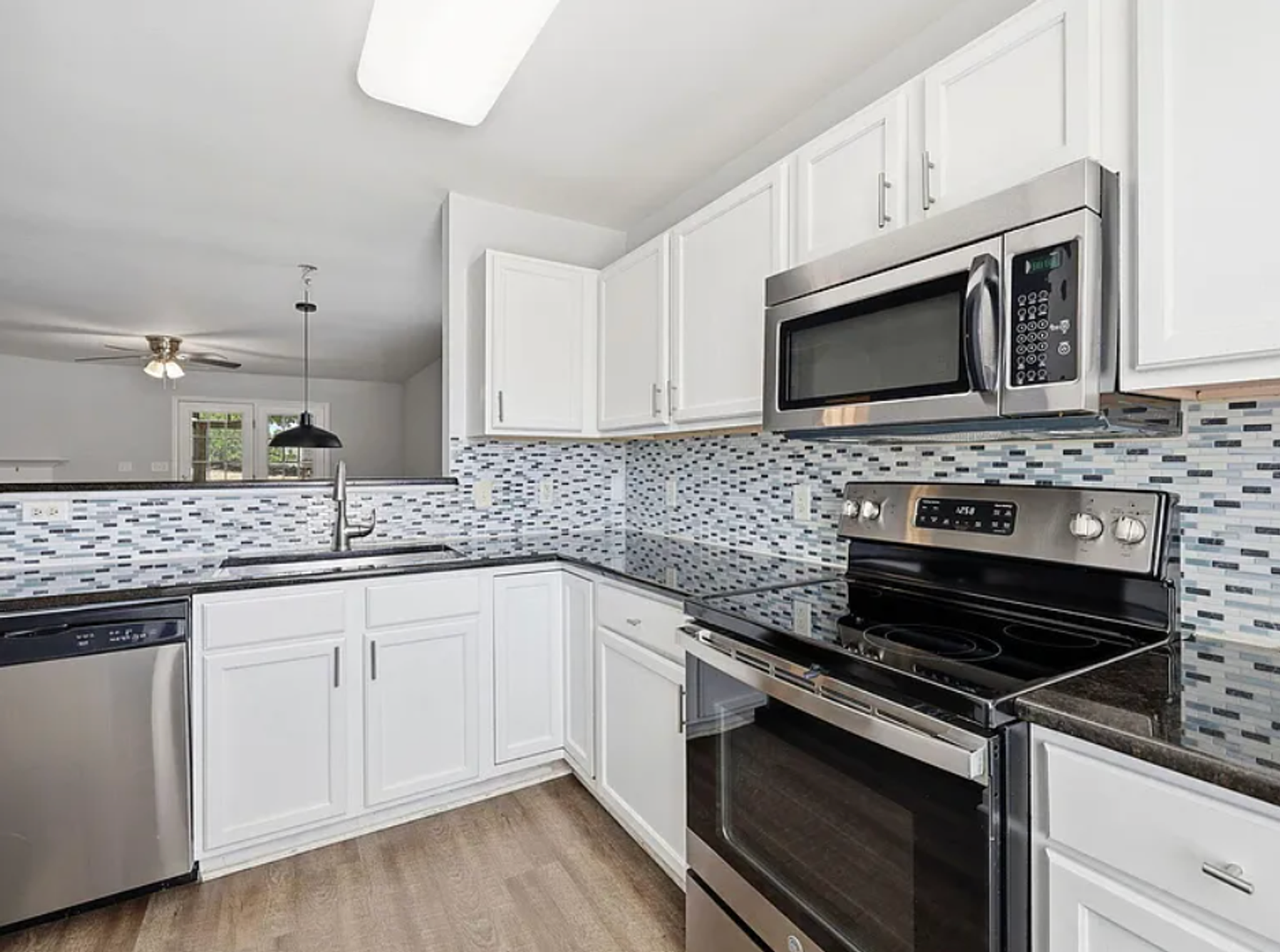 2121 Ventana Ln - Photo 5 of 23