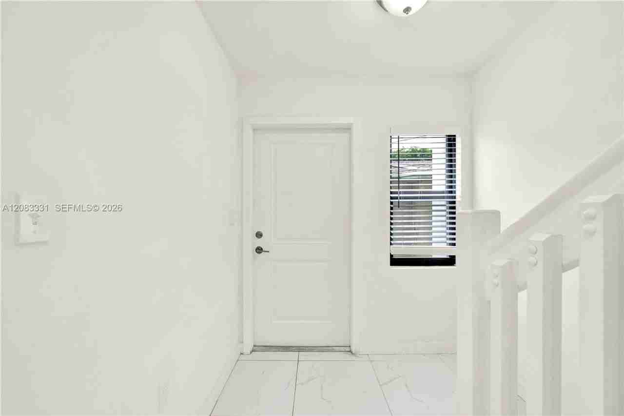 5220 Nw 24th Ave - Photo 6 of 14