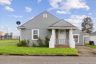 704 16th Ave Sw - Photo 1 of 1