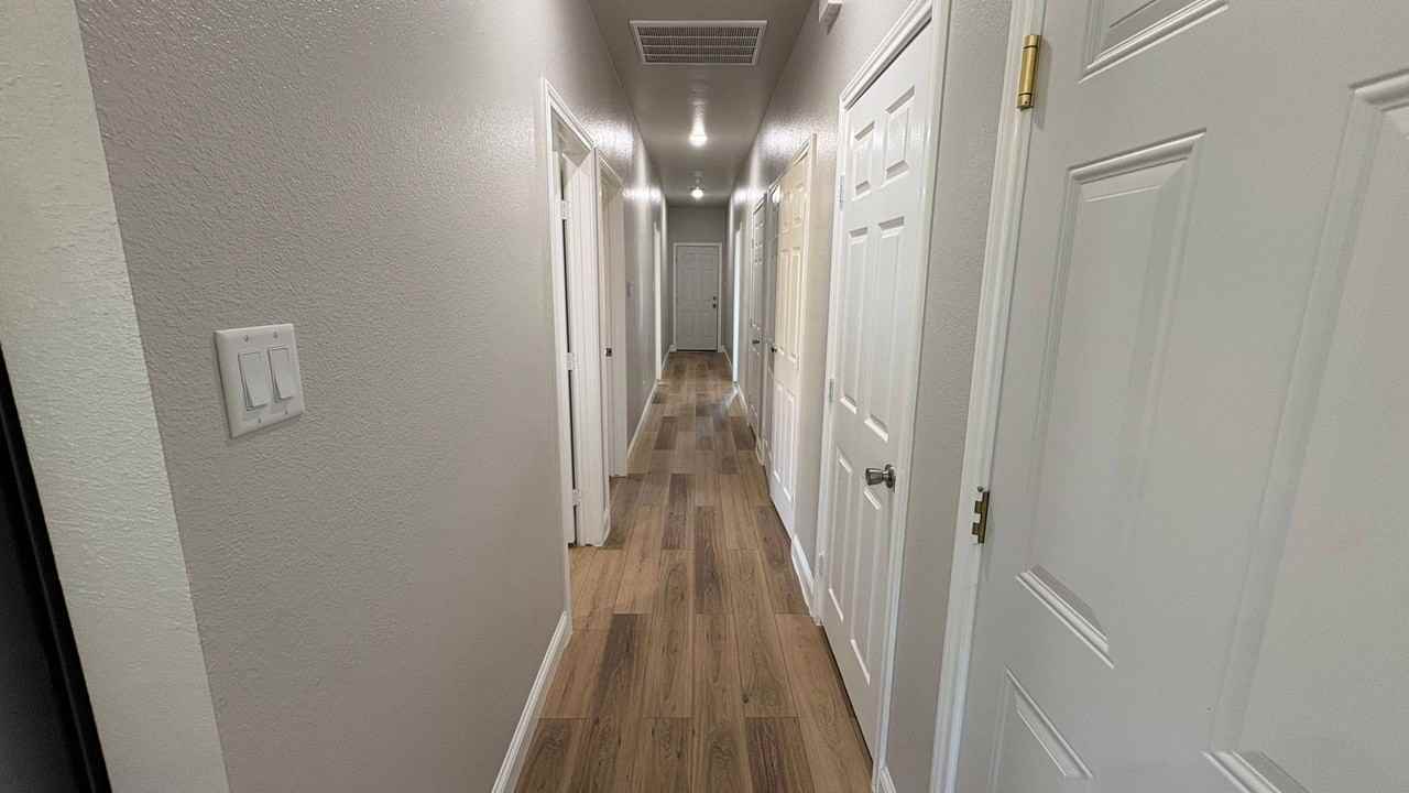 3201 Bourland St - Photo 4 of 16