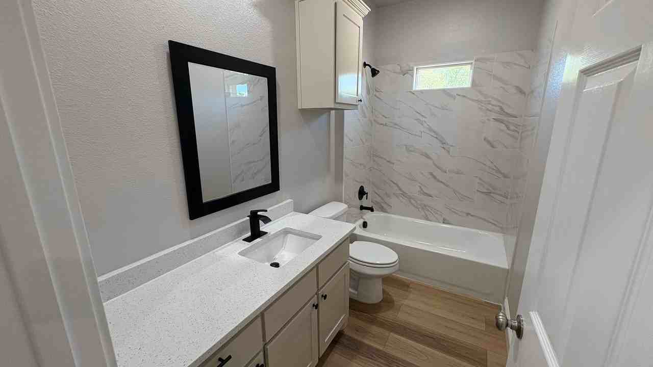 3201 Bourland St - Photo 5 of 16