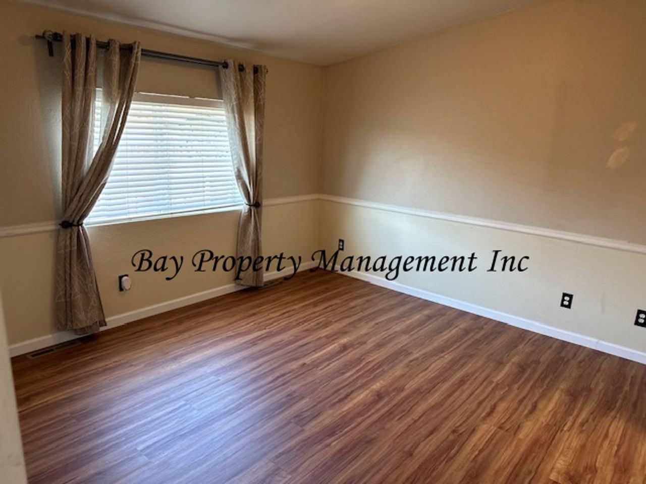 11481 Preston St - Photo 7 of 14