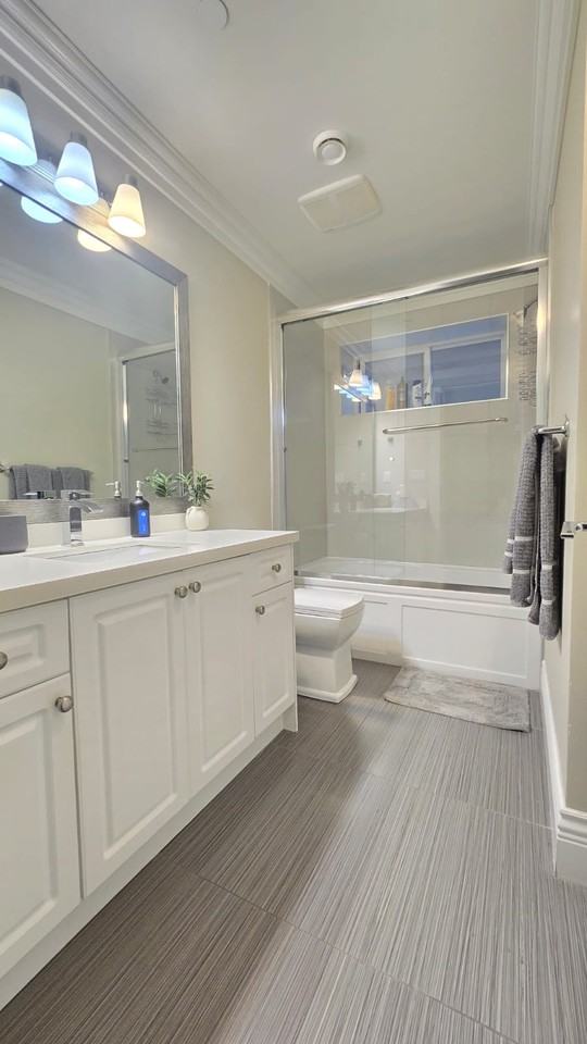 2129 East 46th Avenue - Photo 6 of 8