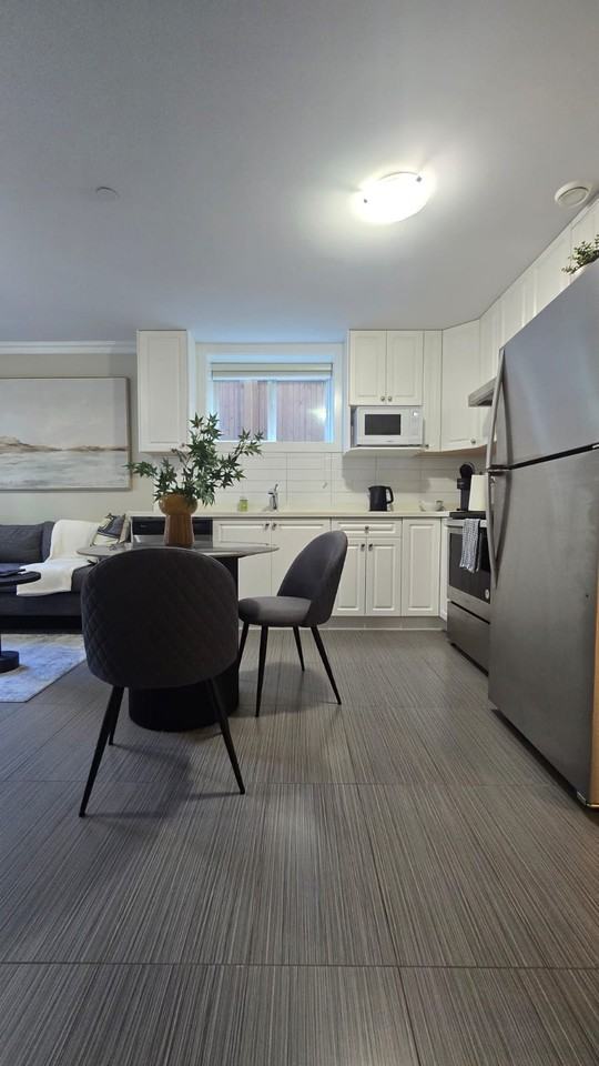 2129 East 46th Avenue - Photo 3 of 8