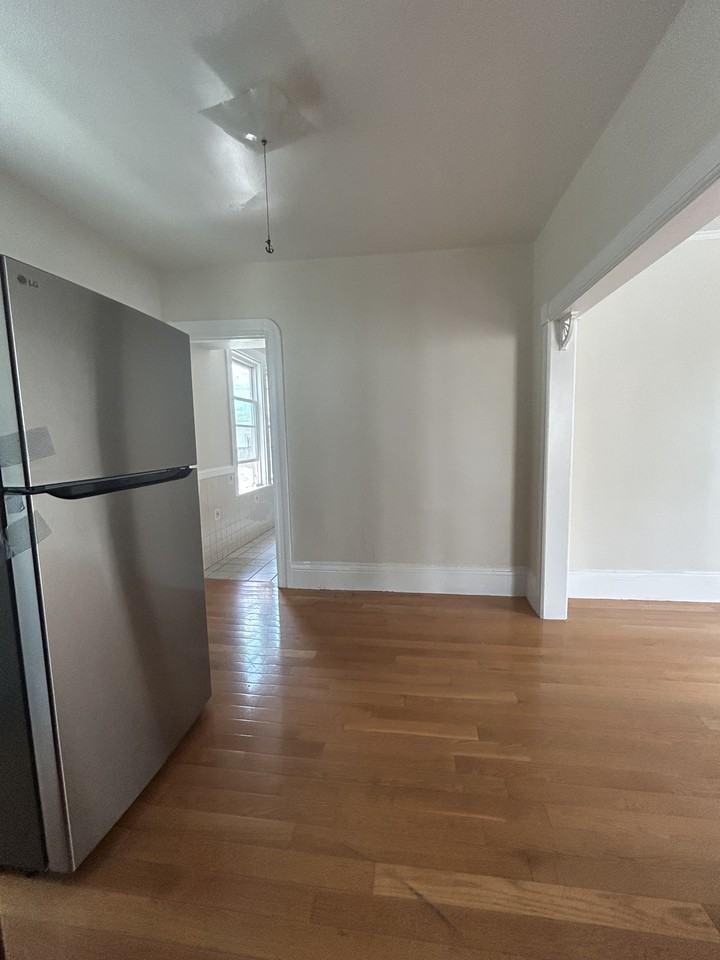 15 Phillips St #2 - Photo 6 of 15