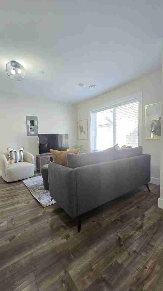 2131 East 46th Avenue - Photo 3 of 14