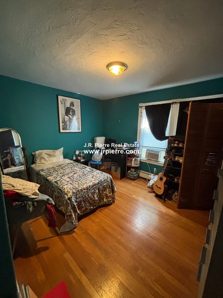 509 Medford St #1