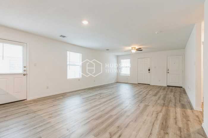 10210 Ickham Mill Ct - Photo 6 of 22