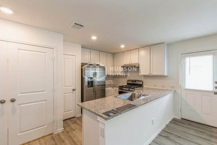 10210 Ickham Mill Ct - Photo 7 of 22