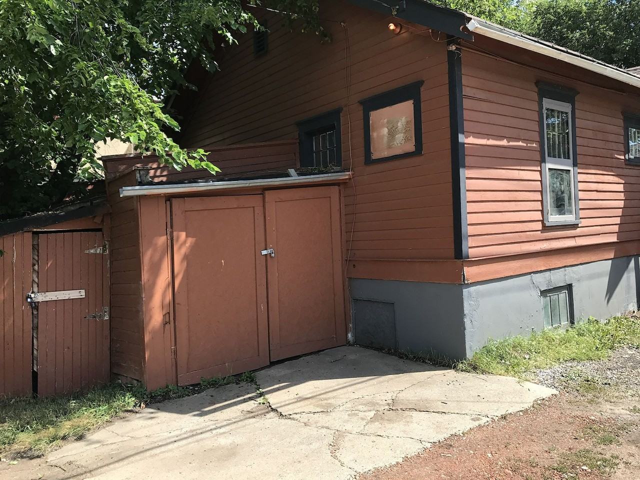 11914 102 Ave Nw - Photo 2 of 12